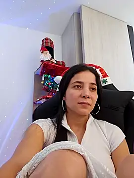 miaeyes online show from 12.17.24