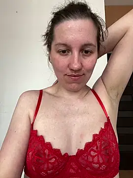 Snapshot of Nicole-Ray chatting on 05.17.26 Nicole-Ray online show from 05.17.26