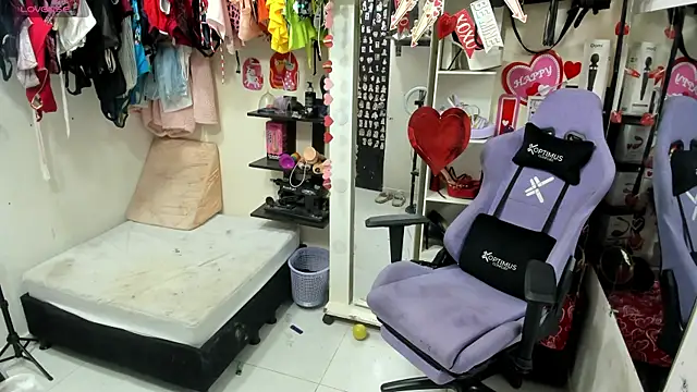 allsson queen online show from 02.12.25