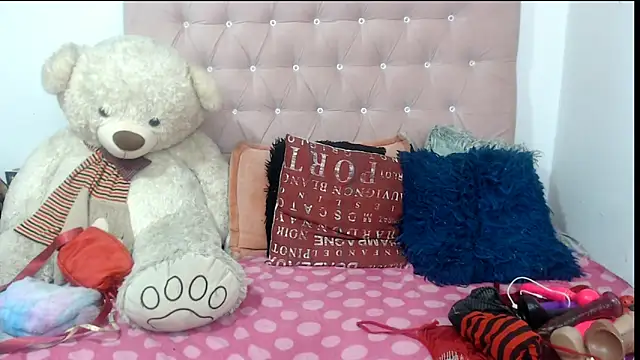 Snapshot of Negrabig chatting on 04.30.26 Negrabig online show from 04.30.26