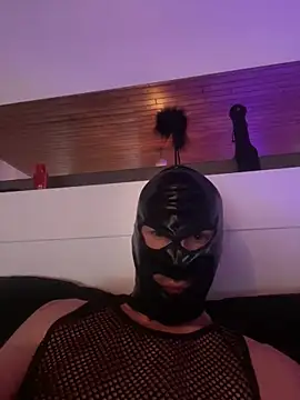 Snapshot of Jottard chatting on 04.08.26 Jottard online show from 04.08.26