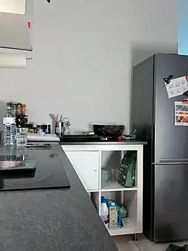 Snapshot of clara-francaise chatting on 09.18.25 clara-francaise online show from 09.18.25