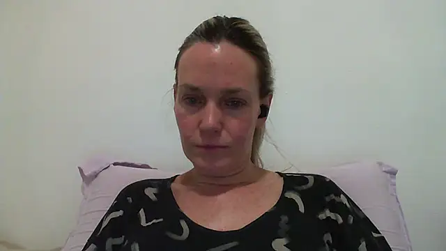 Annylove1 online show from 02.16.25