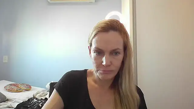 Annylove1 online show from 03.24.26