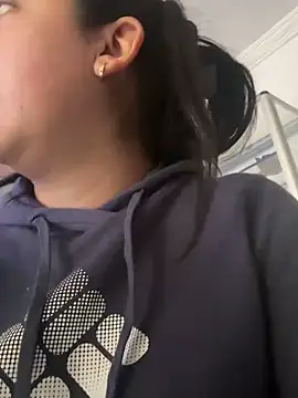 Hannahoff online show from 02.04.25