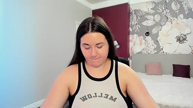 Roxie Bradley online show from 11.21.25