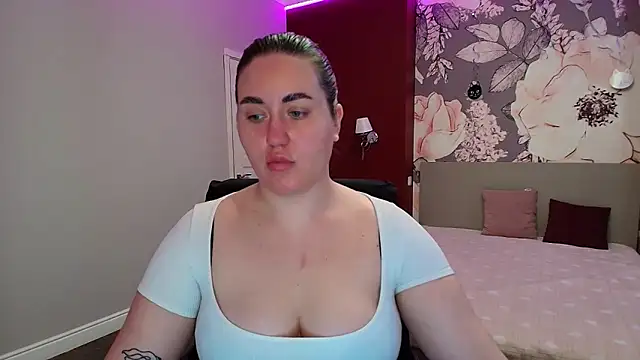 Roxie Bradley online show from 03.28.26