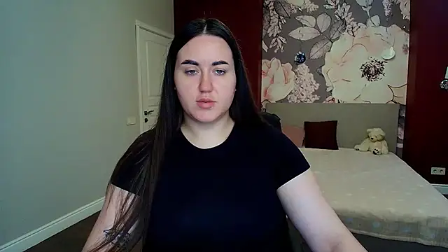 Snapshot of Roxie_Bradley chatting on 07.14.26 Roxie Bradley online show from 07.14.26