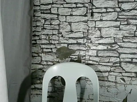 xlovercum online show from 02.25.26