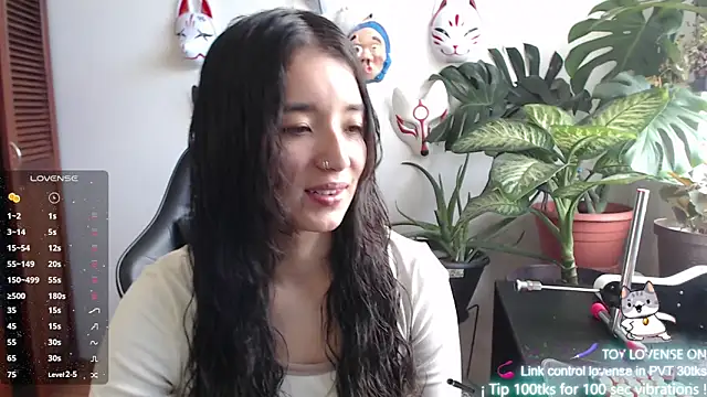 Snapshot of cat_salo chatting on 12.17.24 cat salo online show from 12.17.24