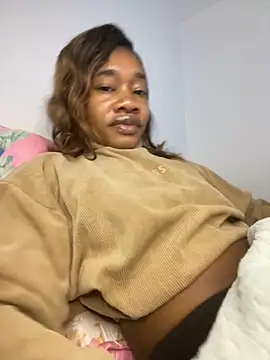  yisela  online show from 10.22.25