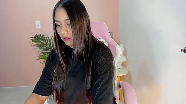 Ciara8 online show from 10.04.25