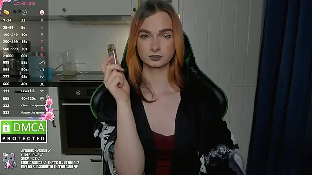 Lee Loo online show from 02.03.25