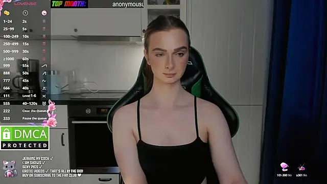 Lee Loo online show from 02.21.25