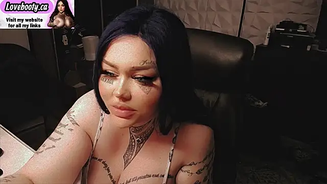 Snapshot of sheylagoddess11 chatting on 11.16.25 sheylagoddess11 online show from 11.16.25