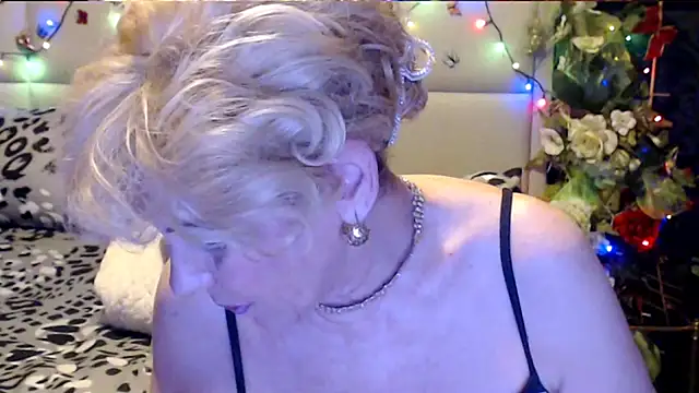 HappyWomanOn online show from 11.13.25