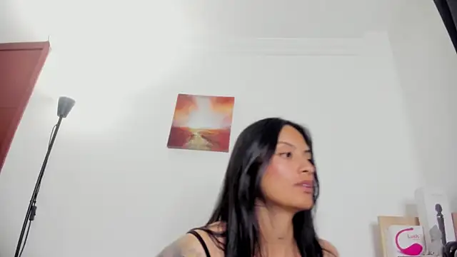 nia  white online show from 05.19.26