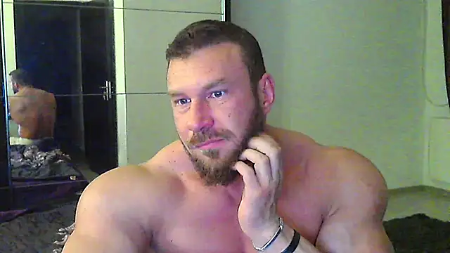 Snapshot of muscularkevin chatting on 04.23.26 muscularkevin online show from 04.23.26