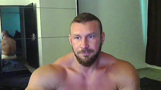 Snapshot of muscularkevin chatting on 06.18.26 muscularkevin online show from 06.18.26