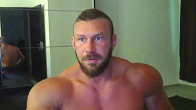 Snapshot of muscularkevin chatting on 06.23.26 muscularkevin online show from 06.23.26