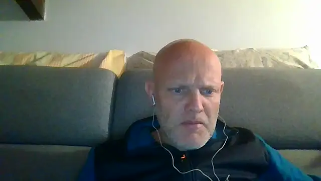 Snapshot of davigochi77bcn chatting on 02.05.26 davigochi77bcn online show from 02.05.26