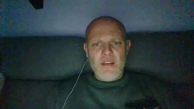 Snapshot of davigochi77bcn chatting on 02.06.26 davigochi77bcn online show from 02.06.26