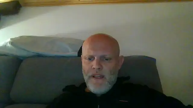 Snapshot of davigochi77bcn chatting on 02.26.26 davigochi77bcn online show from 02.26.26