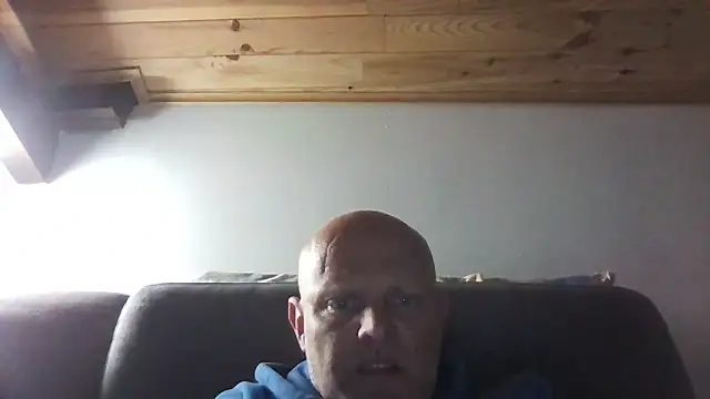 Snapshot of davigochi77bcn chatting on 05.05.26 davigochi77bcn online show from 05.05.26