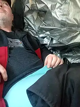 Hotredheadandtoungelasher online show from 01.04.25