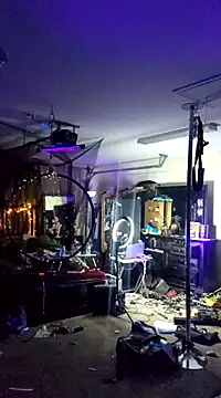 Hotredheadandtoungelasher online show from 02.25.25