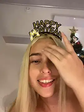 Snapshot of Irisweet_ chatting on 12.31.24 Irisweet online show from 12.31.24