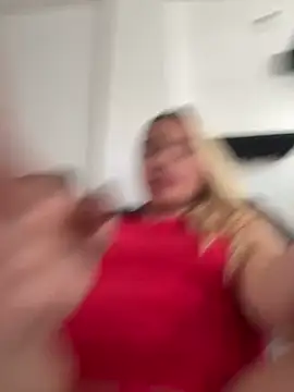 Snapshot of Irisweet_ chatting on 02.20.25 Irisweet online show from 02.20.25