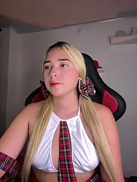 Snapshot of Irisweet_ chatting on 03.21.25 Irisweet online show from 03.21.25