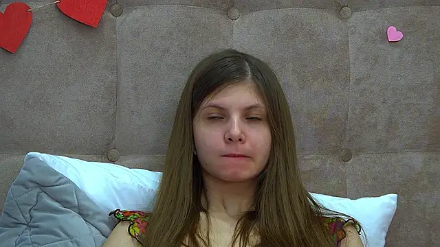 Snapshot of AudreyBarlow chatting on 02.15.25 AudreyBarlow online show from 02.15.25