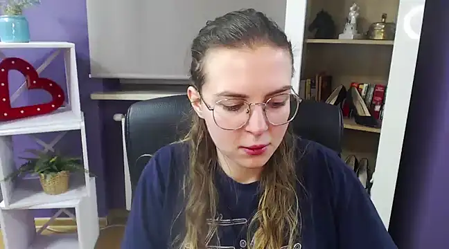 Zoey Erotic online show from 02.04.25