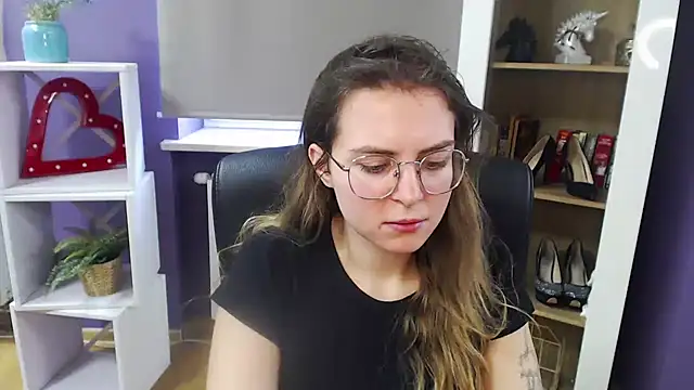 Zoey Erotic online show from 02.17.25