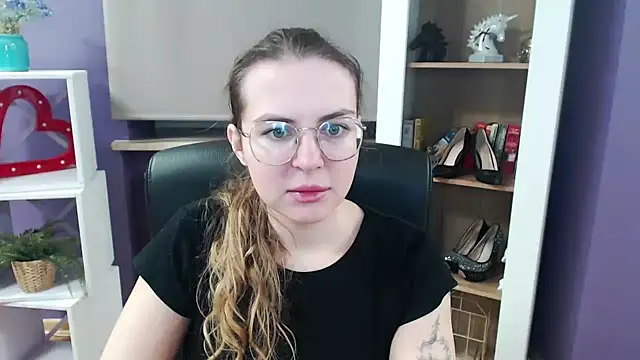 Zoey Erotic online show from 02.26.25