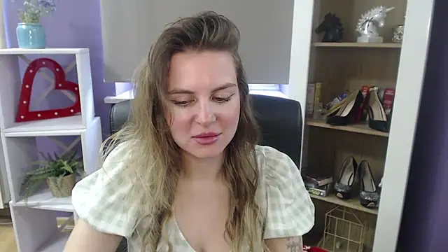 Zoey Erotic online show from 03.17.25