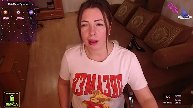 LauraClarck online show from 02.10.25