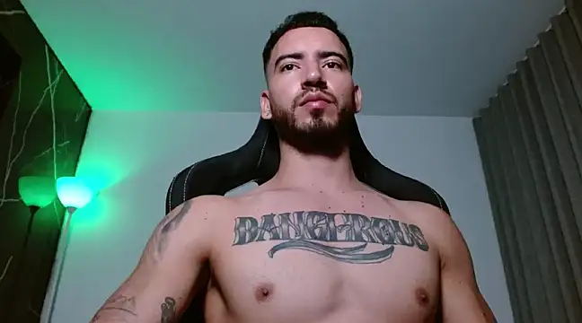 Snapshot of Dangerous-Men chatting on 02.14.25 Dangerous-Men online show from 02.14.25