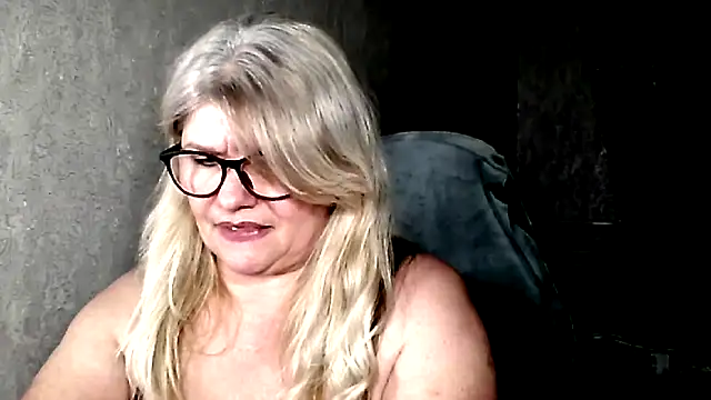 Snapshot of Diana_49 chatting on 03.05.26 Diana 49 online show from 03.05.26