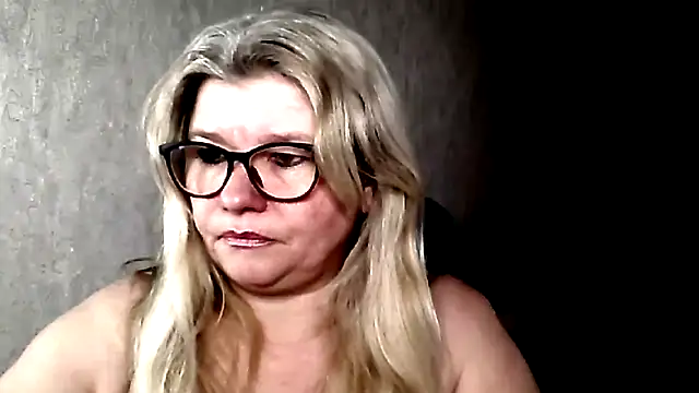 Snapshot of Diana_49 chatting on 03.23.26 Diana 49 online show from 03.23.26