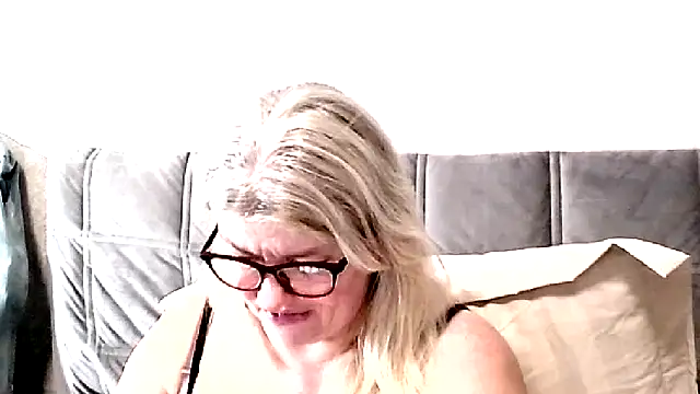 Snapshot of Diana_49 chatting on 03.26.26 Diana 49 online show from 03.26.26