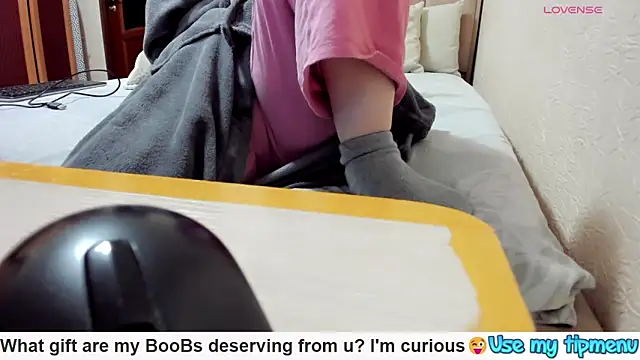 BustyMarina online show from 10.08.25