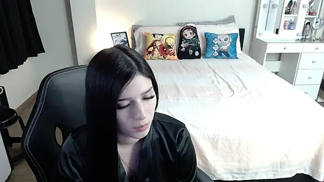 Snapshot of kittykat18x chatting on 02.26.25 kittykat18x online show from 02.26.25