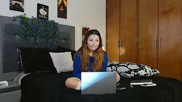 3littleschoolteens online show from 11.21.25