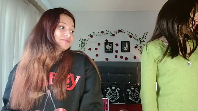 Snapshot of 3littleschoolteens chatting on 02.05.26 3littleschoolteens online show from 02.05.26