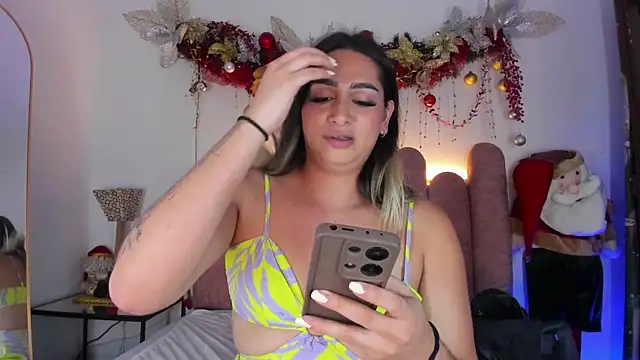 Snapshot of ISABELLASSMITH chatting on 01.09.25 ISABELLASSMITH online show from 01.09.25