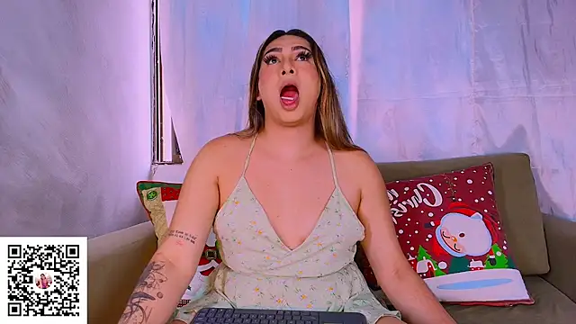 Snapshot of ISABELLASSMITH chatting on 11.28.25 ISABELLASSMITH online show from 11.28.25