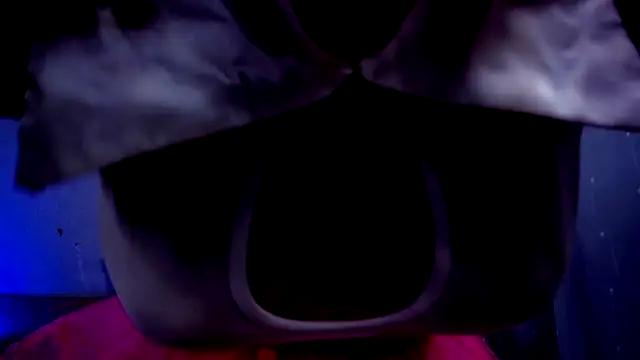 Snapshot of LickLizzy chatting on 02.10.25 LickLizzy online show from 02.10.25